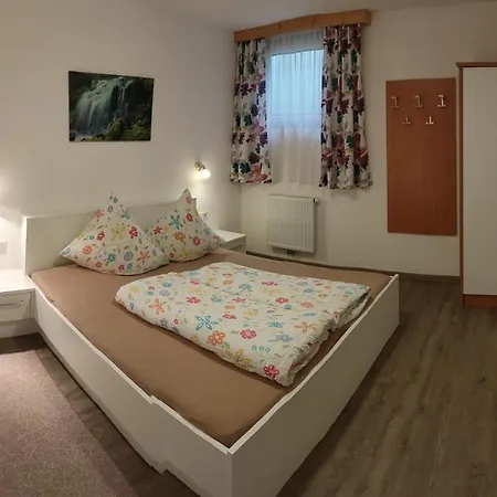Haus-elisabeth Uderns